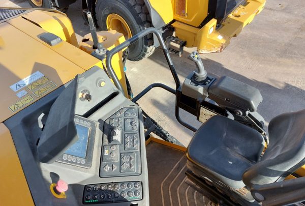 Caterpillar PM-310 Road Planer