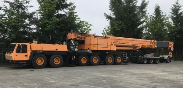 Grove GMK 6300B Mobile Crane