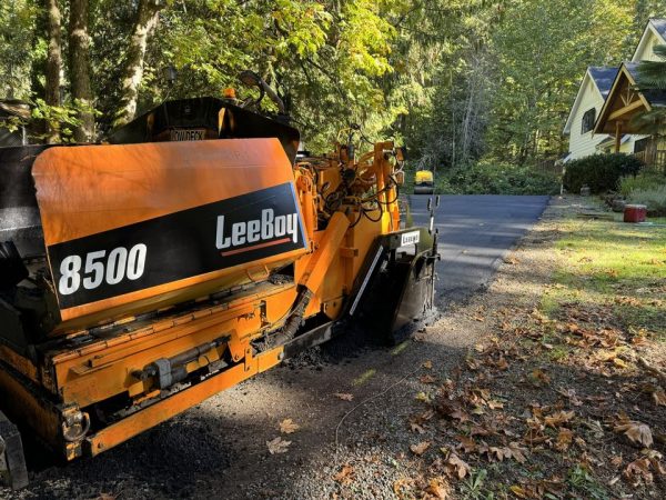 Leeboy 8500 Tiefdecker-Fertiger