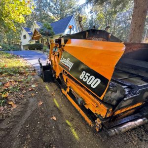 Leeboy 8500 Low Deck Paver