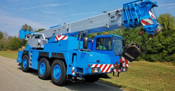 Liebherr LTM 1040-1 Mobile Crane