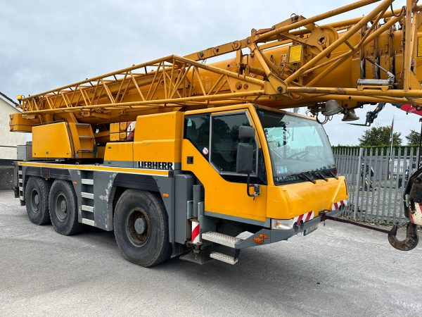 Liebherr LTM 1055-1 เครนเคลื่อนที่