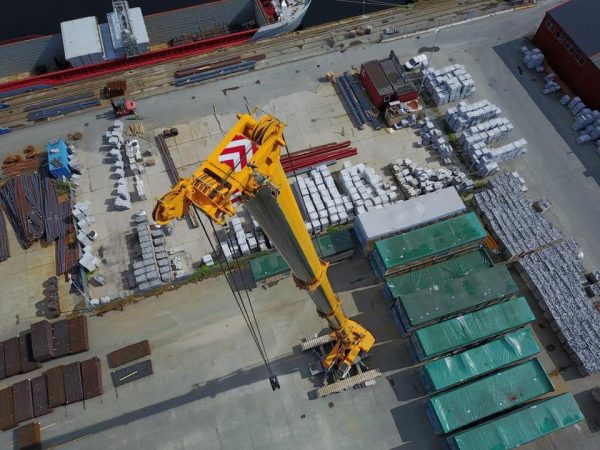 Żuraw gąsienicowy Liebherr LTR 1220