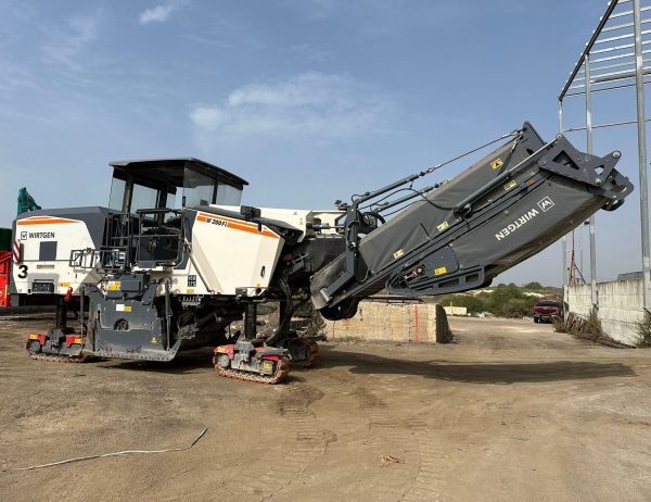 Wirtgen W 200 Fi Road Planer