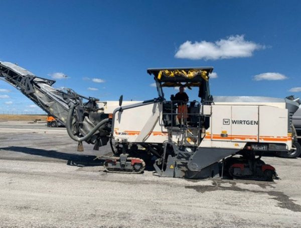 Wirtgen W 200 i Road Planer