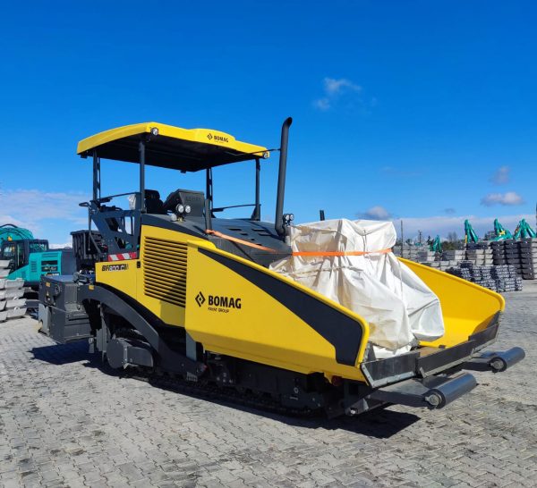 Paver Bomag BF800 C