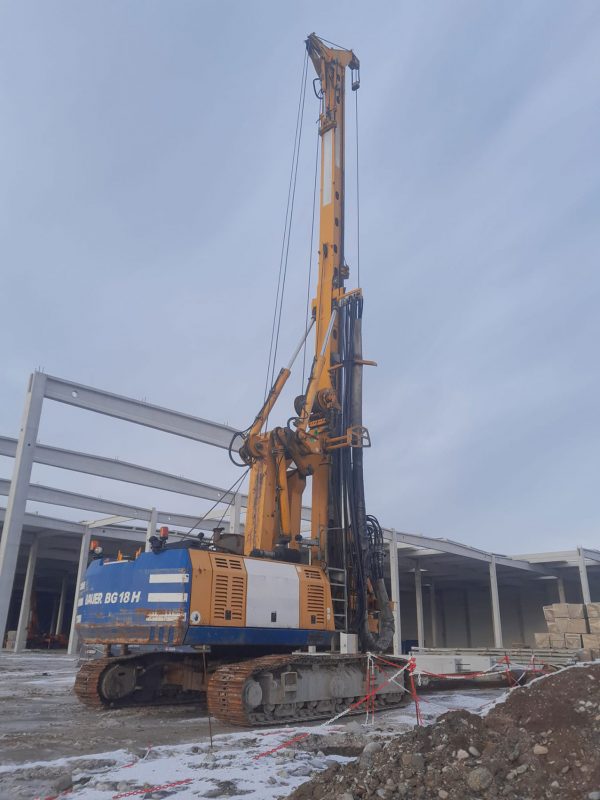 Bauer BG 18H Rotary Piling Rig