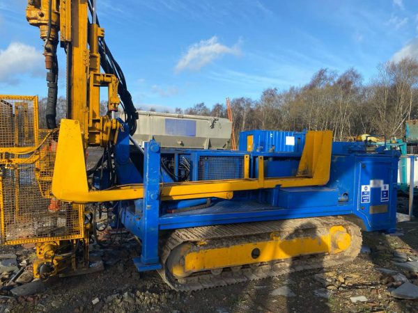 Boart Longyear Deltabase 420 Surface Drilling Rig