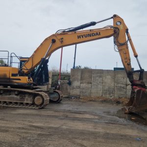 Hyundai HX330L Excavator