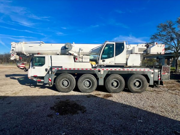 Liebherr LTM 1070-4.2 Mobile Crane