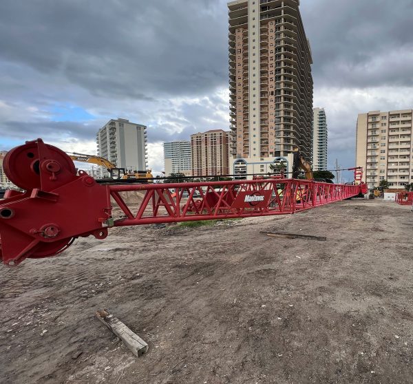 Grue sur chenilles Manitowoc 10000