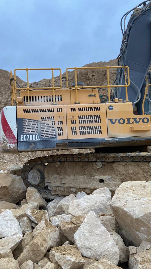 Excavatrice Volvo EC700CL