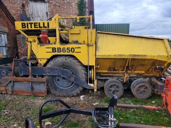 Pavimentadora Bitelli BB650