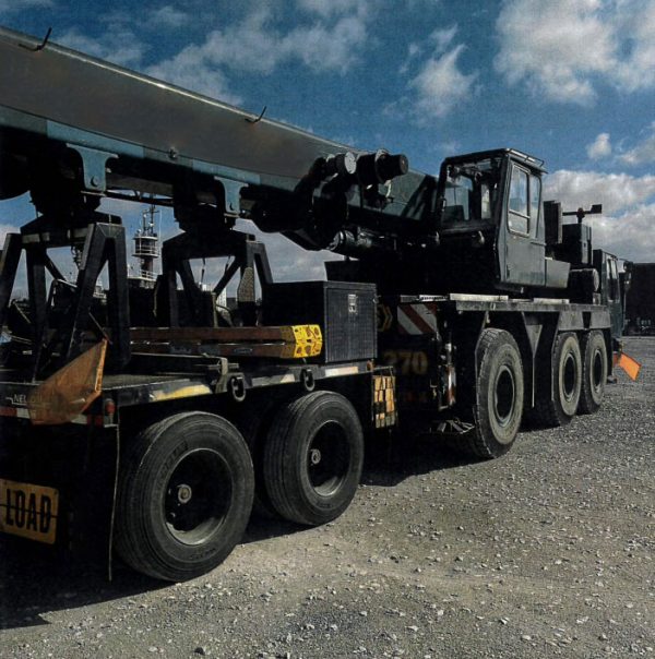 Grove GMK 3050 Mobile Crane