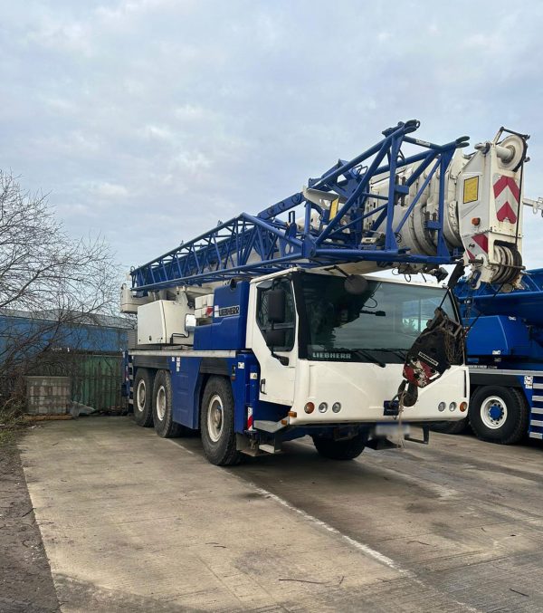 Liebherr LTM 1055-3.2 모바일 크레인