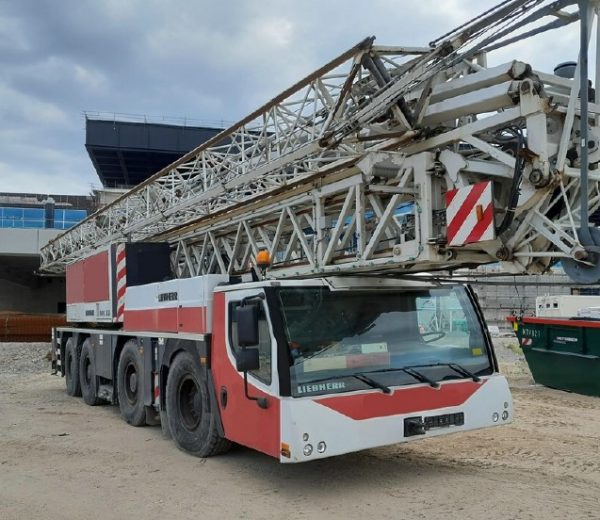 Kren Mudah Alih Liebherr MK 88