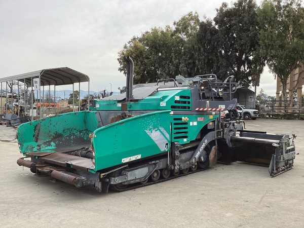 Vogele Vision 5200-2i Paver