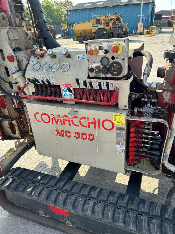 Comacchio MC 300 แท่นขุดเจาะธรณีเทคนิค