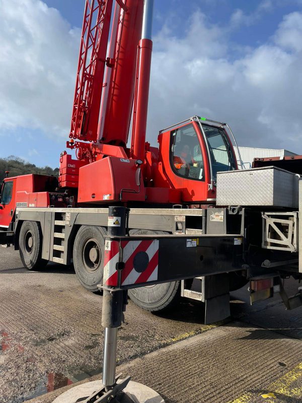 Żuraw mobilny Liebherr LTM 1055-3.1