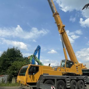 Liebherr LTM 1100-4.1 เครนเคลื่อนที่