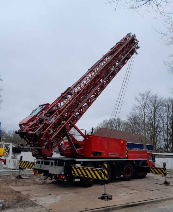 Guindaste de torre Liebherr MK 88