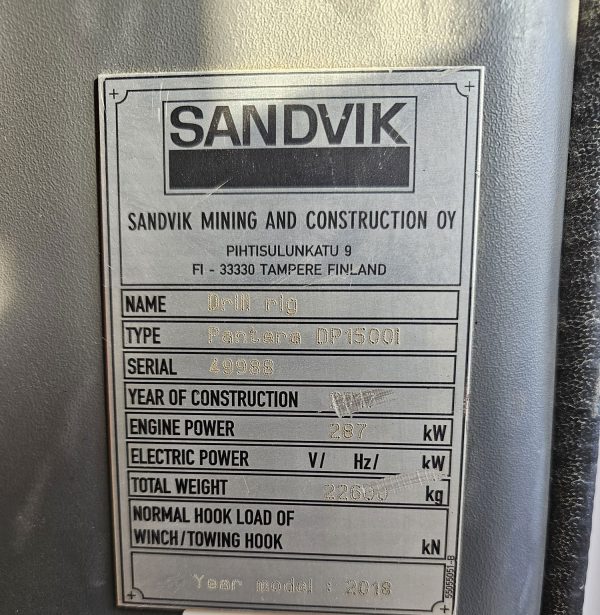 Perforatrice da roccia Sandvik DP1500i