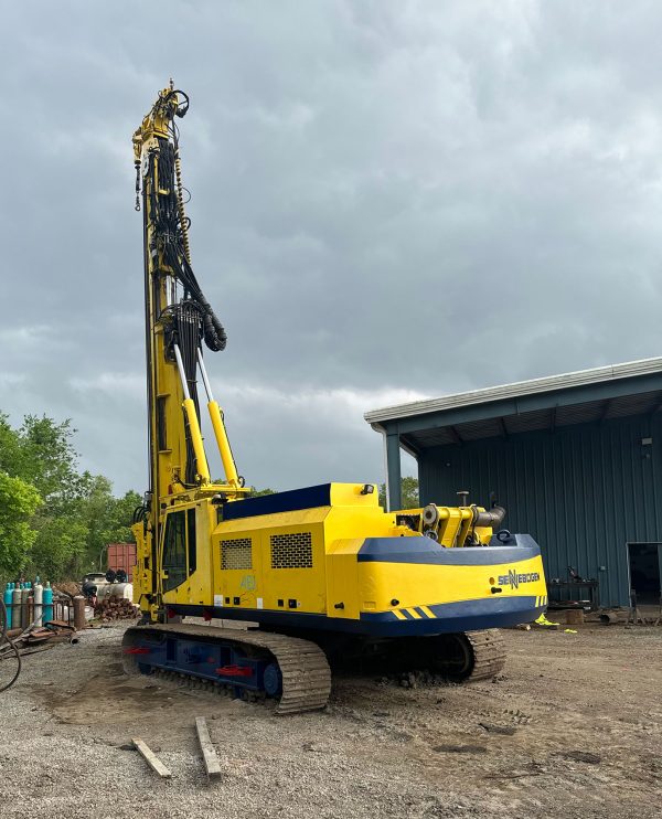 ABI TM 14/17 B Vibratory Piling Rig