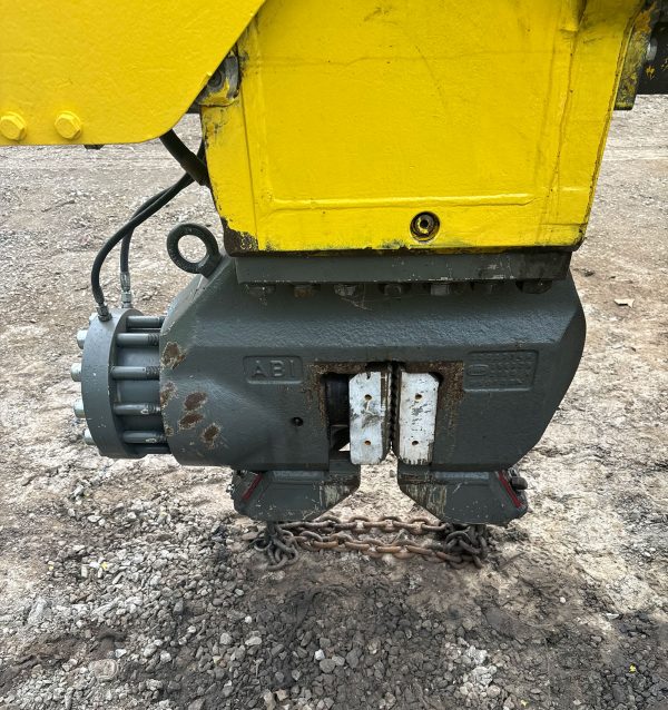 ABI TM 14/17 B Vibratory Piling Rig