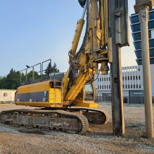 Bauer RTG RG21T Vibratory Piling Rig