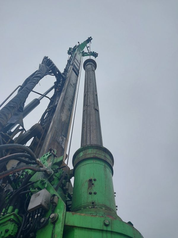 Delmag RH 18/200 Rotary Piling Rig