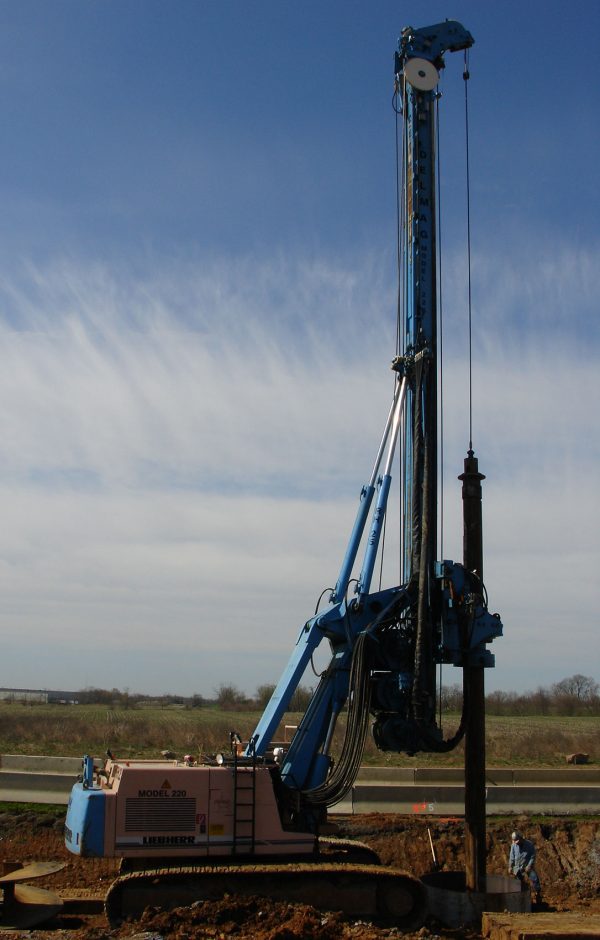 Delmag RH25 Rotary Paling Rig