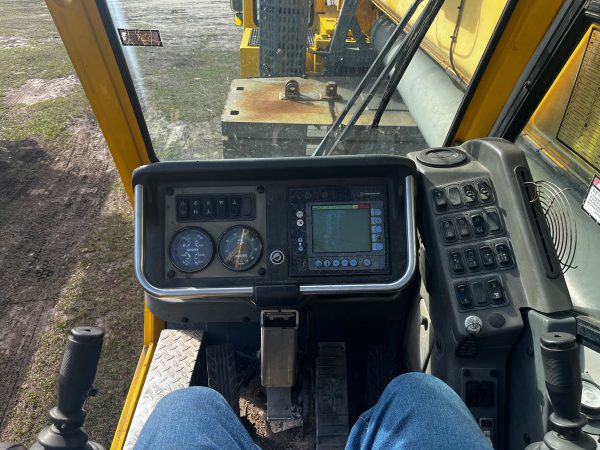 Grove TMS800E Mobile Crane