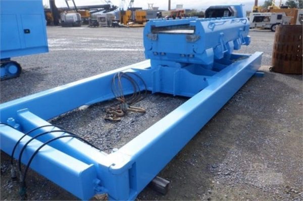 Plataforma de pilotaje vibratorio Giken Silent Piler F401-Z1400