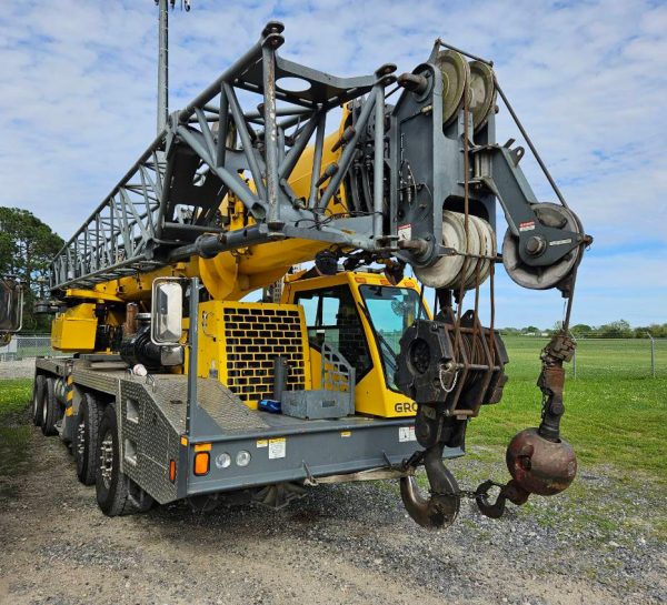 Grove TMS9000E Mobile Crane