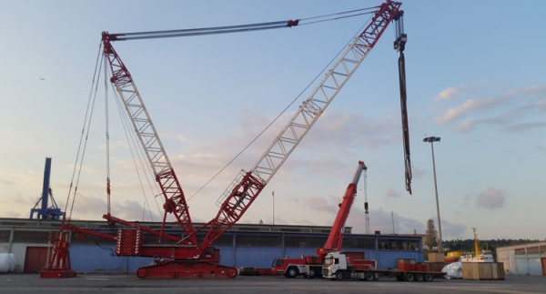 Żuraw gąsienicowy Liebherr LR 1750