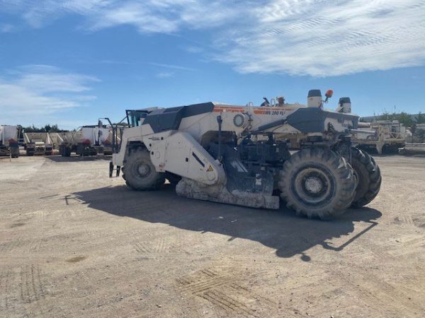 Wirtgen WR 200 XLi Soil Stabilizer