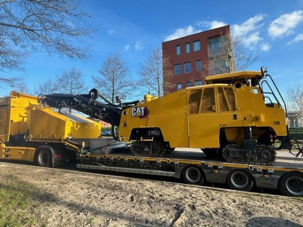 Caterpillar PM313 Road Planer