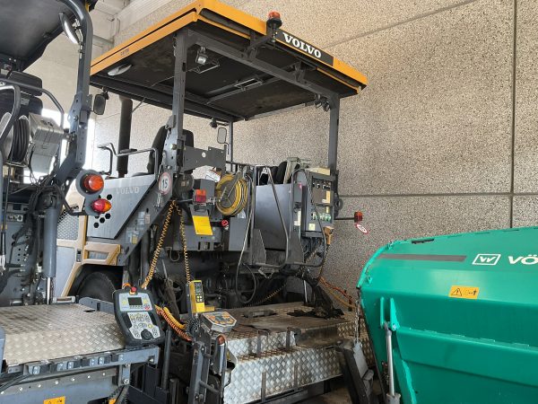 Volvo ABG P6870C Paver