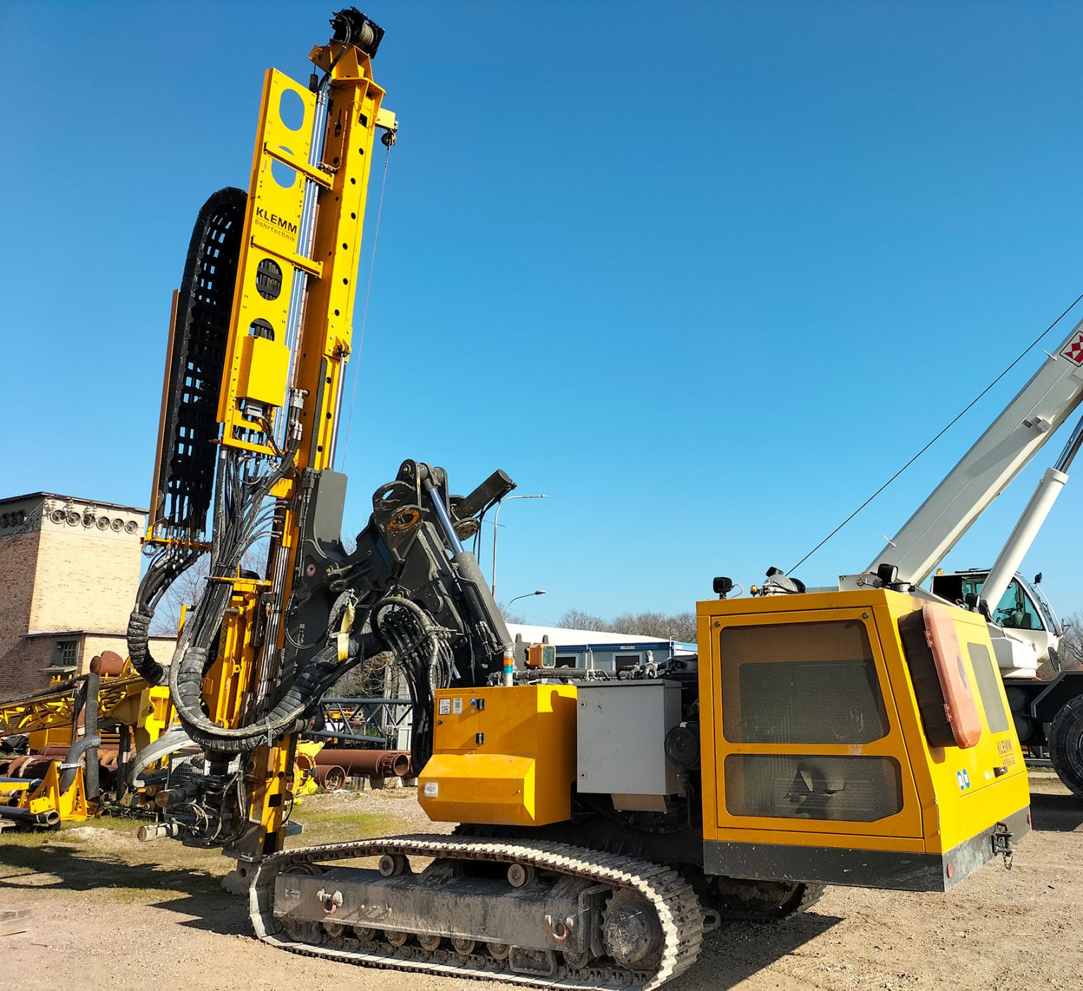 Understanding the Piling Machine: Types, Uses, and Features | Omnia ...