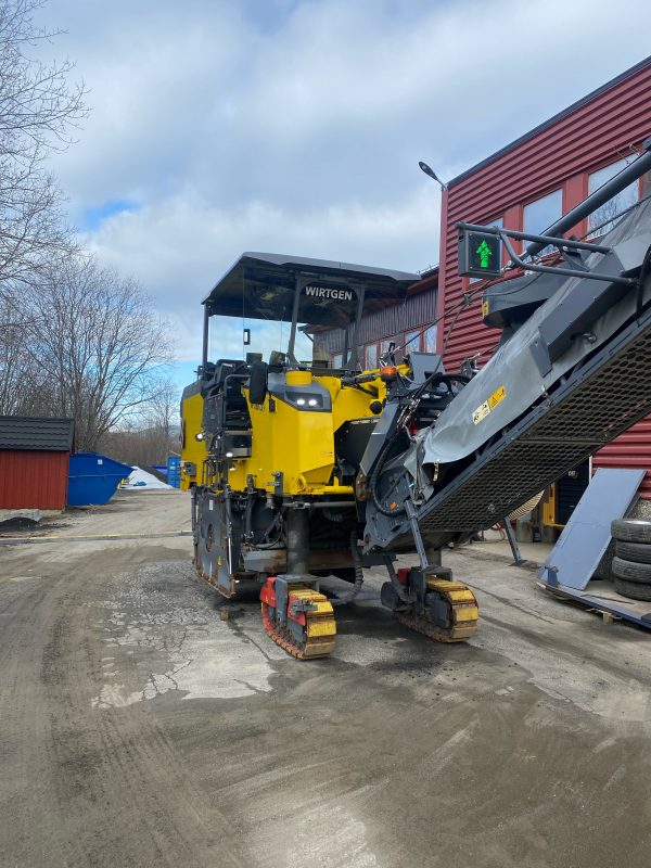Wirtgen W 150 CFI Road Planer