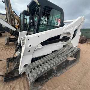 Bobcat T870 (4)