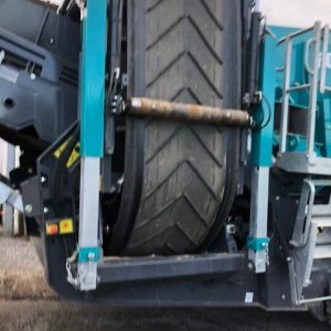 Powerscreen Warrior 2100 (2)