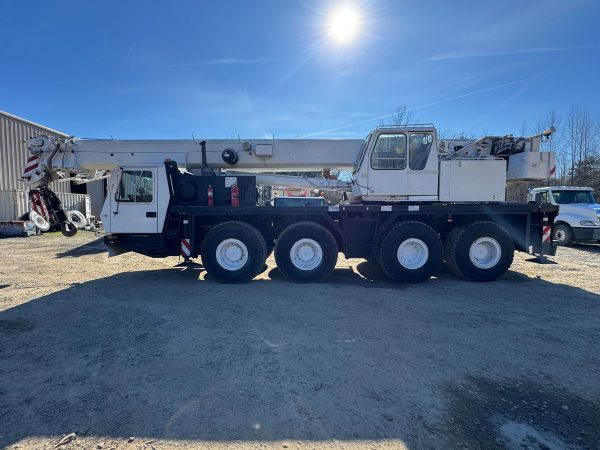 Grove GMK 4070 Mobile Crane