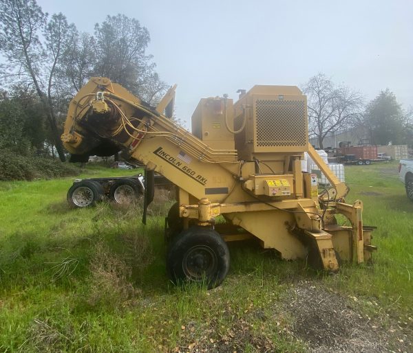 Lincoln 660 AXL Windrow Elevator