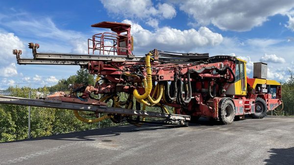 Sandvik DT1130i Underground Rock Drill
