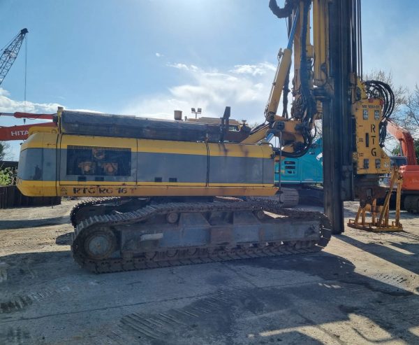 RTG RG16T Vibratory Piling Rig