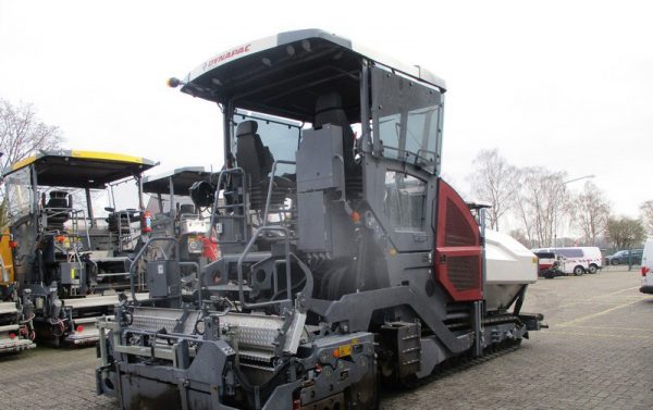 Pavimentadora Dynapac SD2500CS