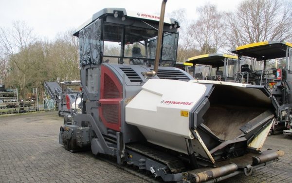 Pavimentadora Dynapac SD2500CS