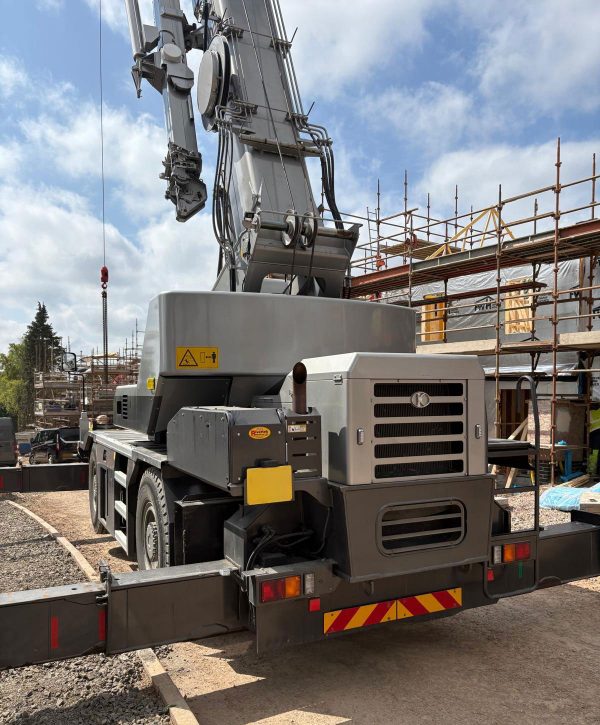 Kato CR-350Ri Mobile Crane