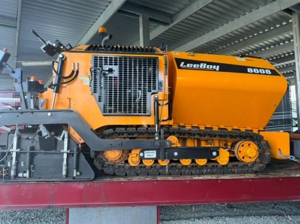 Leeboy 8608 Paver